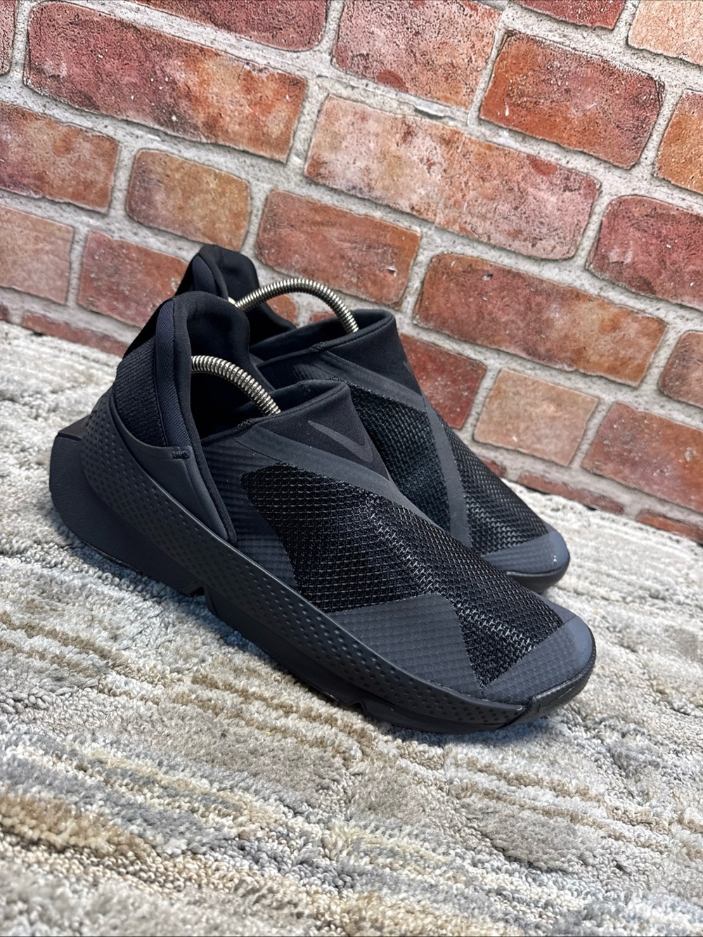 Nike GO FlyEase Triple Black Womens Size 9  DR5540-006